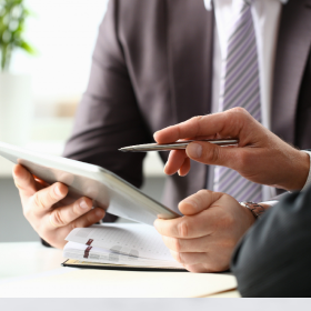 採用戦略と人員配置